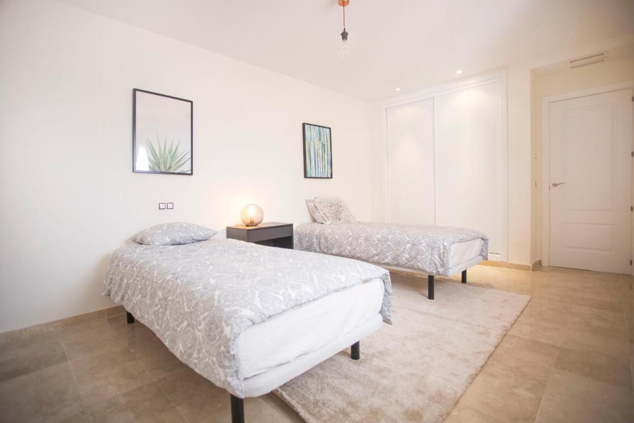 Aloha Royal, Calle Auriga, 29660 Marbella, Malaga, Spain エクステリア 写真
